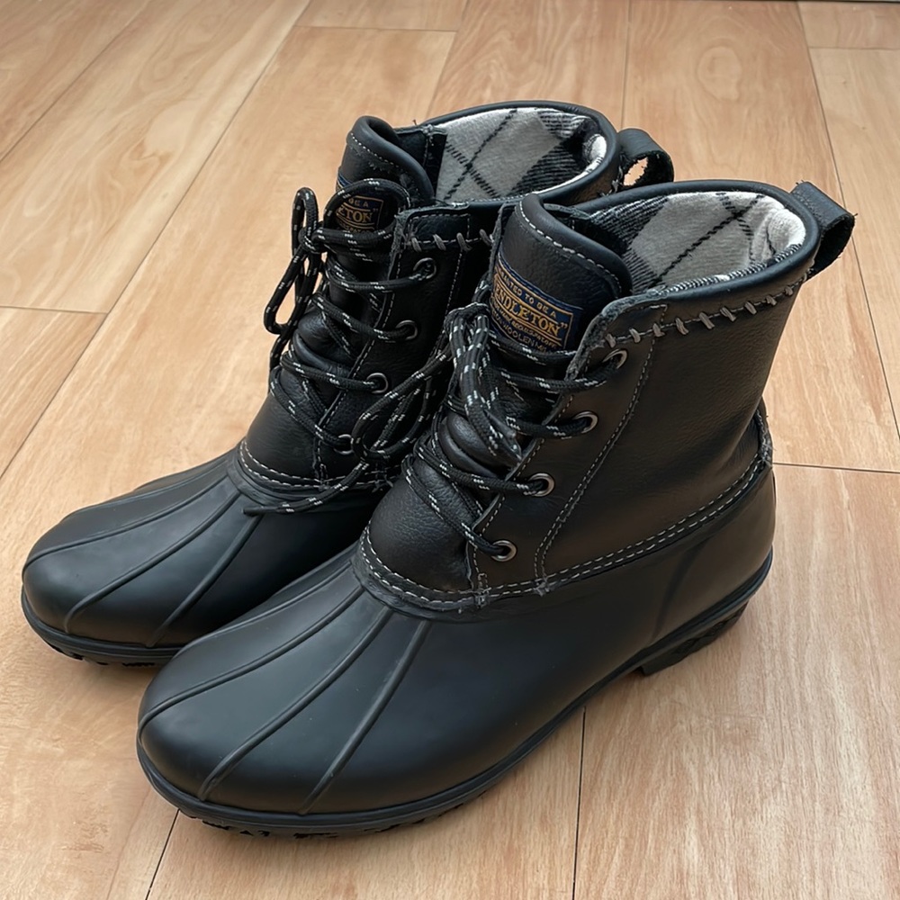 Pendleton Leather Upper Short Duck Boot Brown 9 - image 1